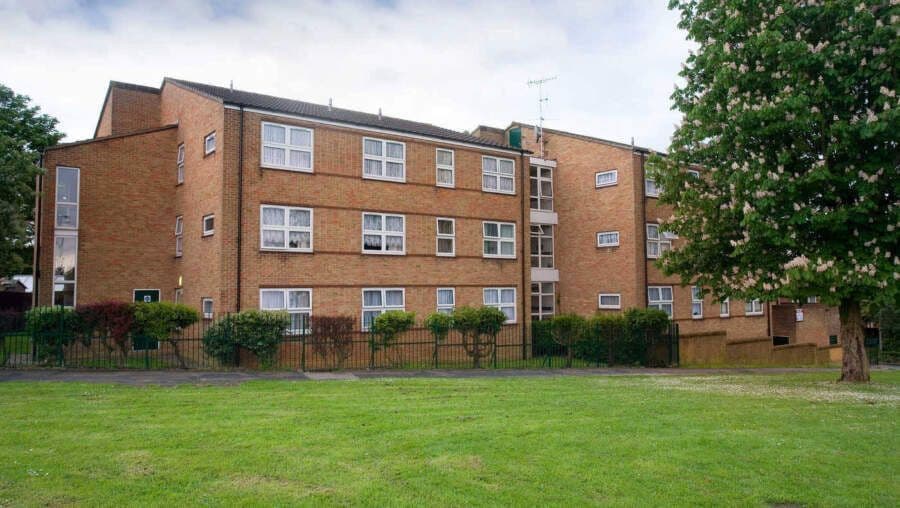 Leigh Court