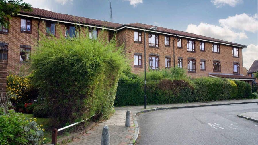 Lea Court