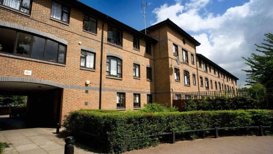 Oakwood & Acorn Courts