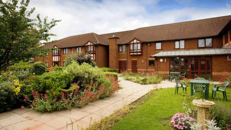 Loxton Court