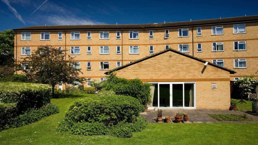 North Wood Court