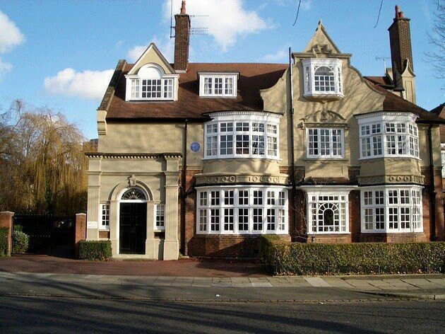 Compton Lodge